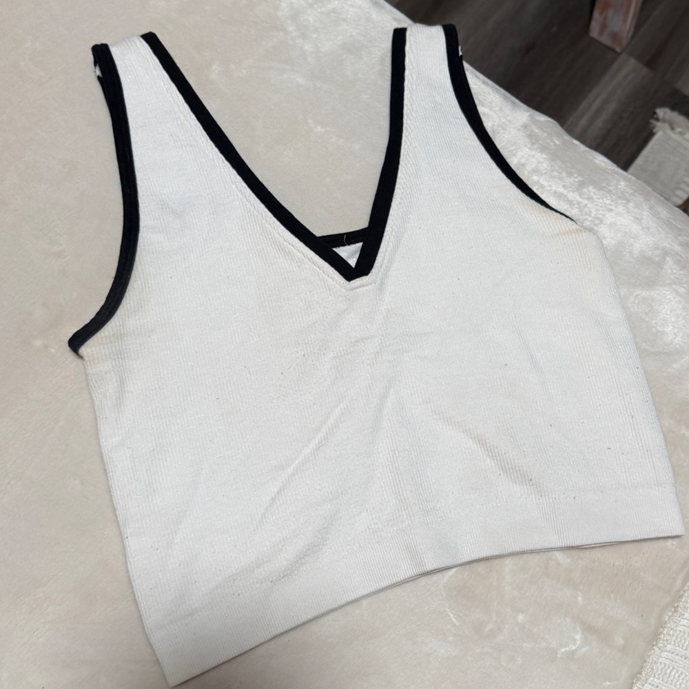 Fabletics Compression Workout Top - image 1